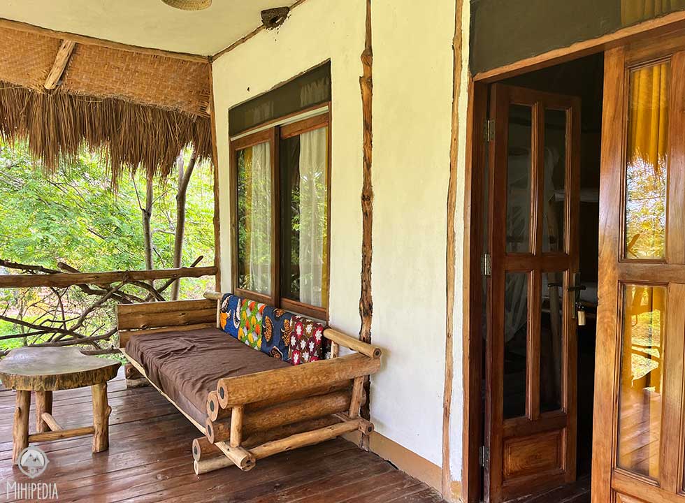 Named after these graceful antelopes—Topi Lodge blends naturally into the landscape